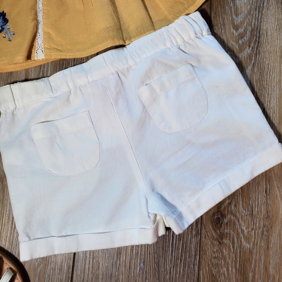 Toddler girls mustard yellow blouse and white shorts set Size 3T - Picture 9 of 16